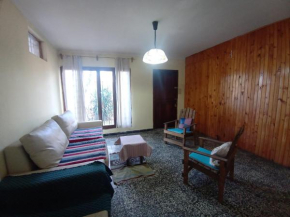 CASA INDEPENDIENTE CON COCHERA